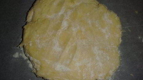 тарт с заварным кремом и малиновым желе