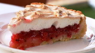 Тарт со смородиной и меренгой