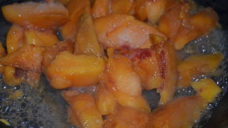 творожный тарт с персиками