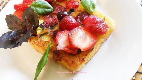 клубничные тосты