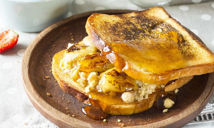 Рецепт тост с арахисовым маслом, жареными бананами и пастой из нута