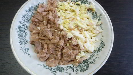 тосты с печенью налима и сладким перцем