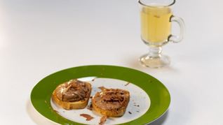 Тосты с творогом и шоколадной пастой