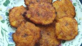 Жареные плантаны Тостонес