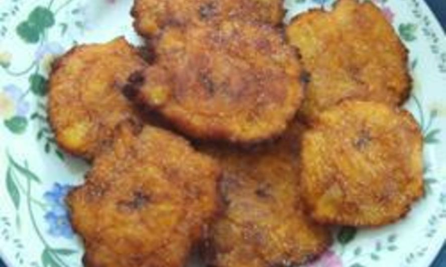 Рецепт жареные плантаны тостонес