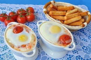 Глазунья с перцем и помидорами пелати