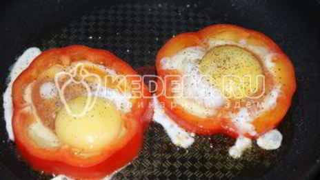 глазунья в перце