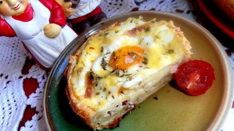 глазунья в съедобной сковородке