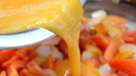 яичница-болтунья с помидорами