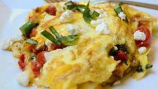 Яичница с помидорами и сладким перцем