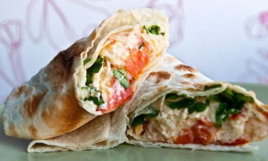 Рецепт яичница с помидорами в тонком лаваше