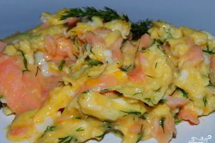 Яичница с семгой