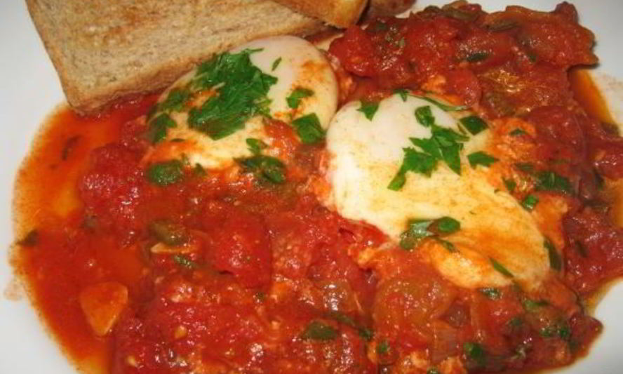 Рецепт яичница с томатной пастой