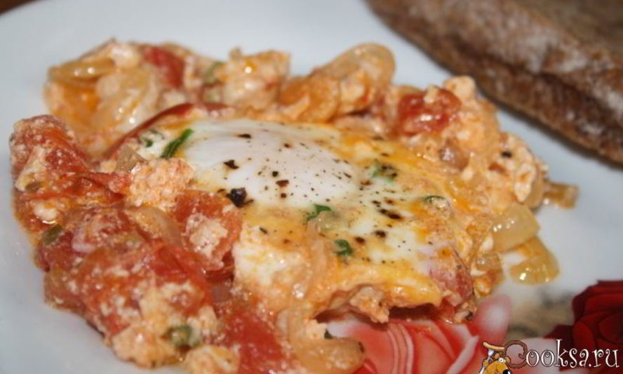 Рецепт яичница со сметаной