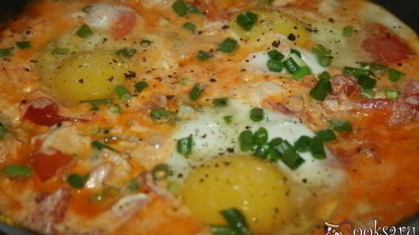 яичница со сметаной