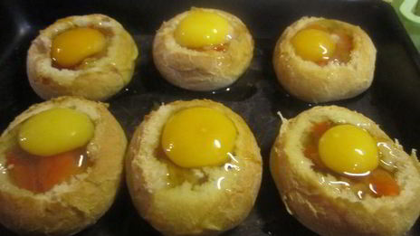 яичница в булочке