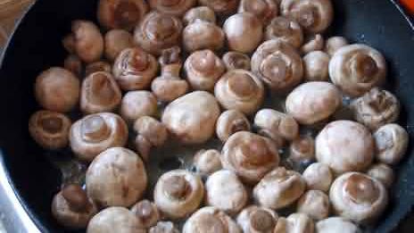 закуска из шампиньонов и ветчины