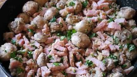 закуска из шампиньонов и ветчины