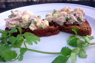 Закуска из тунца и яблока