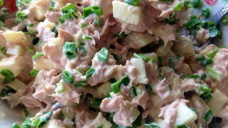 закуска из тунца и яблока