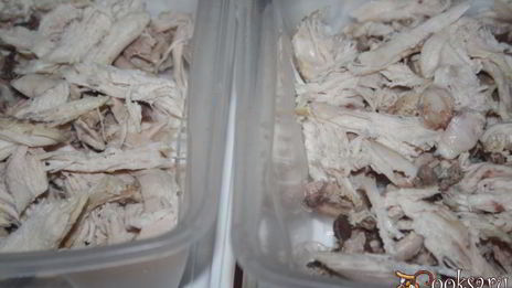 базовое заливное из курицы с сухой кавказской аджикой