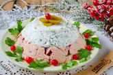 Двухцветное заливное с ветчиной и маринованными огурцами
