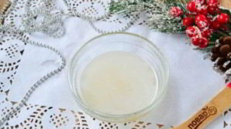 двухцветное заливное с ветчиной и маринованными огурцами