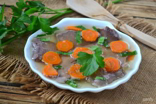 Заливное из свиного языка