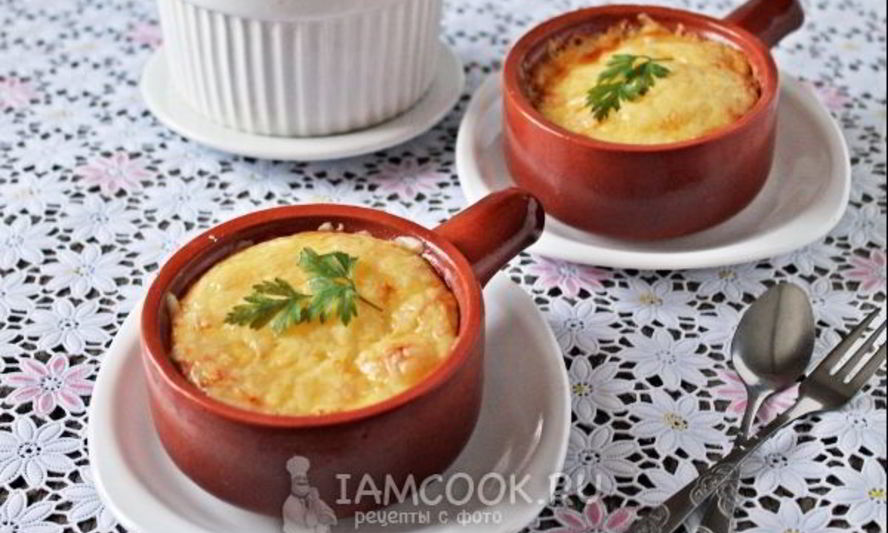 Рецепт жульен с курицей и грибами в горшочках