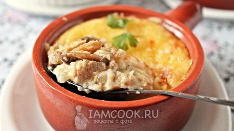 жульен с курицей и грибами в горшочках