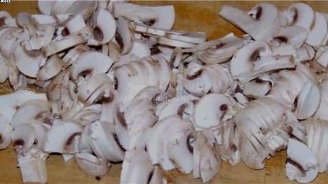 жульен с мидиями и креветками