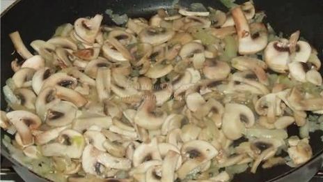 жульен с мидиями и креветками