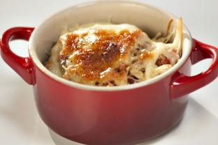 Жюльен с беконом и грибами