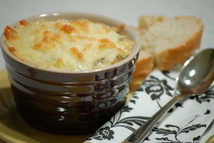 Жюльен с говядиной и шампиньонами