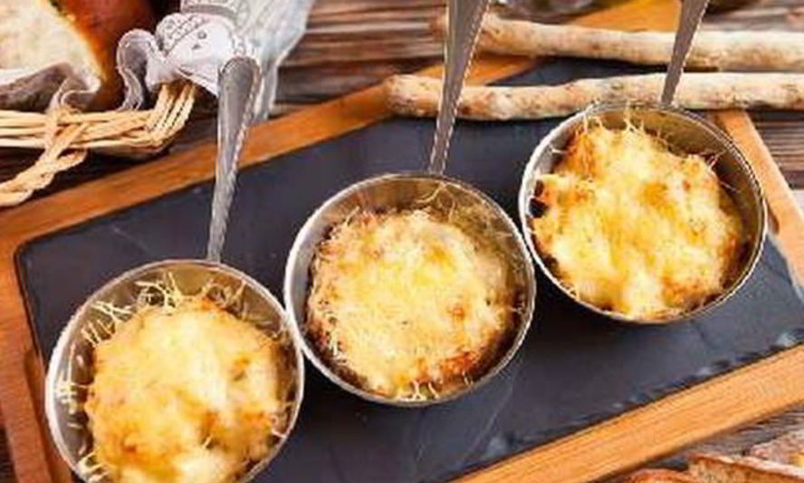 Рецепт жюльен с креветками и кукурузой