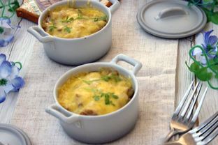 Жюльен с курицей и лисичками